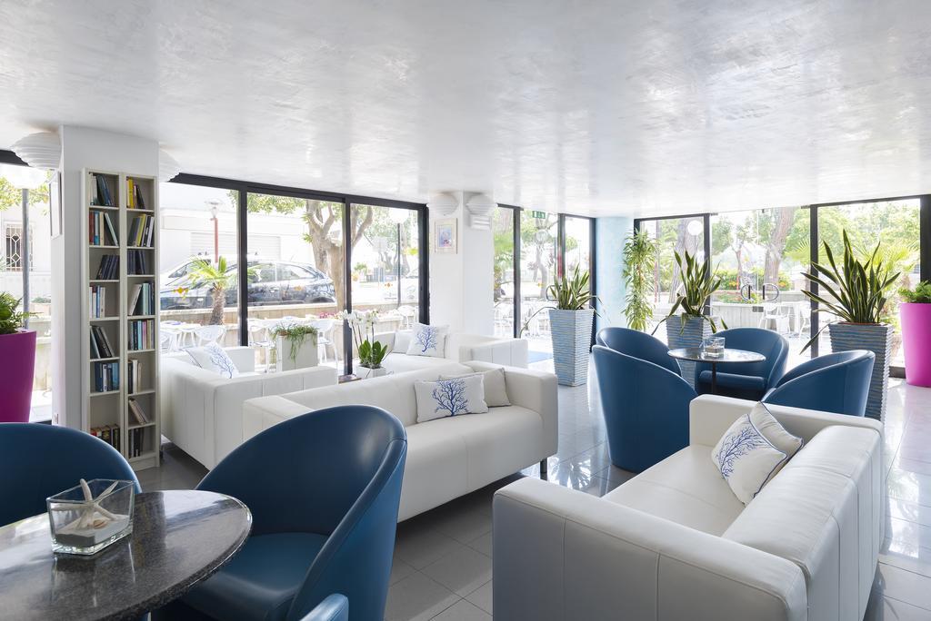 Hotel Capitol Misano Adriatico Zewnętrze zdjęcie